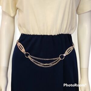 3/$30 Silvertone Disco Belly Layered Chain Belt